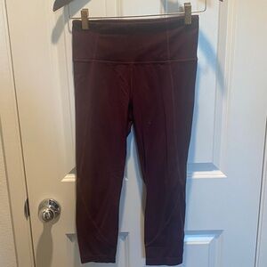 Athleta Burgundy Capri Leggings EUC